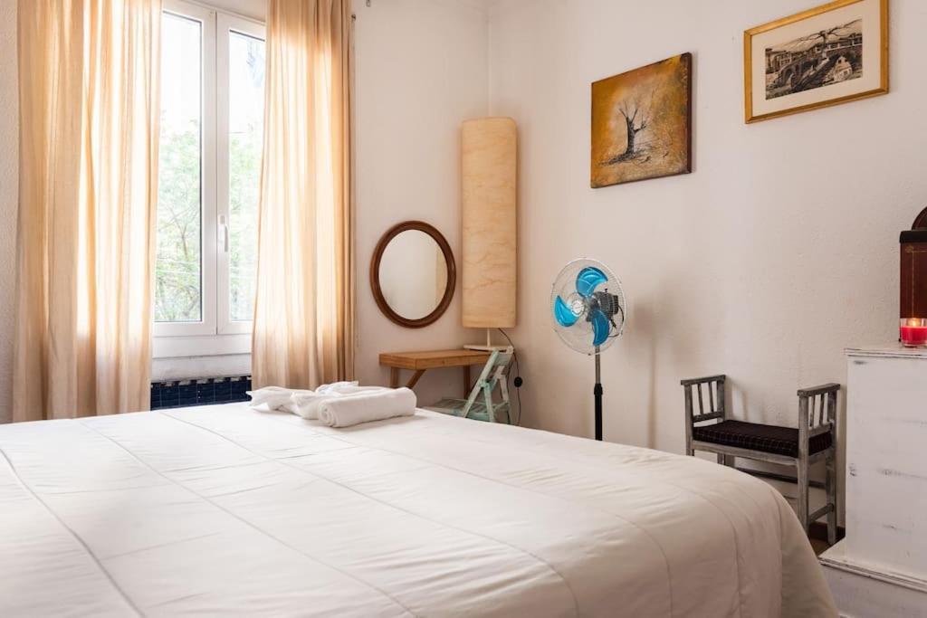 Appartamento Gaudi 51 Barcellona Esterno foto